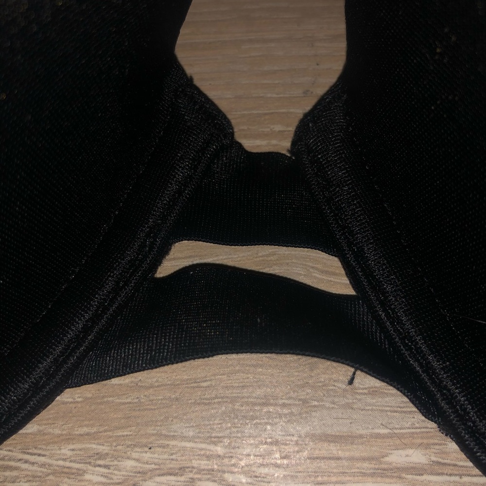 34B - Women’s Bra ,very stretchy,comfortable, cute